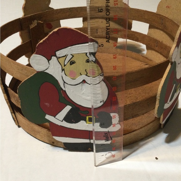 Vintage Painted Wooden Santa Basket - Picture 5 of 5